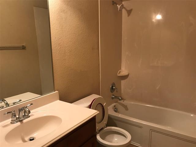 Building Photo - 1412 Danielle Creek Dr