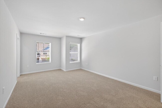 Building Photo - 3121 Greyton Dr