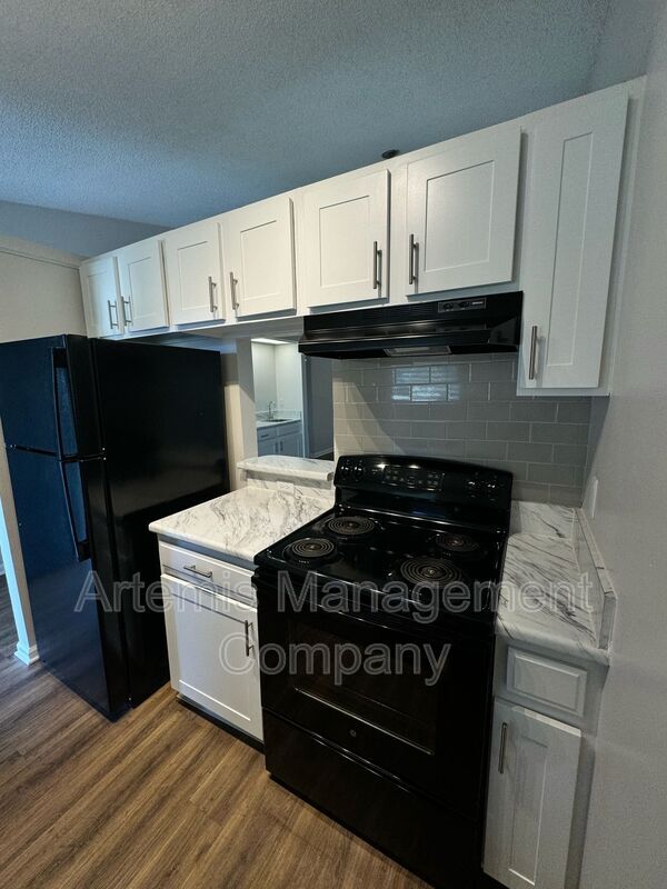 Building Photo - 1278 Montecello Dr