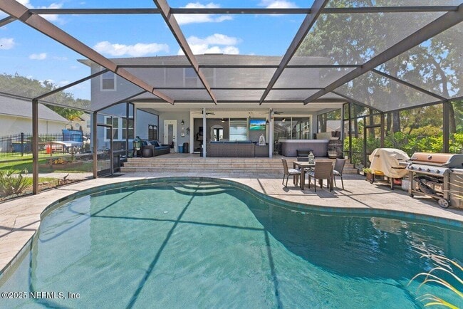 Building Photo - 11698 Donato Dr