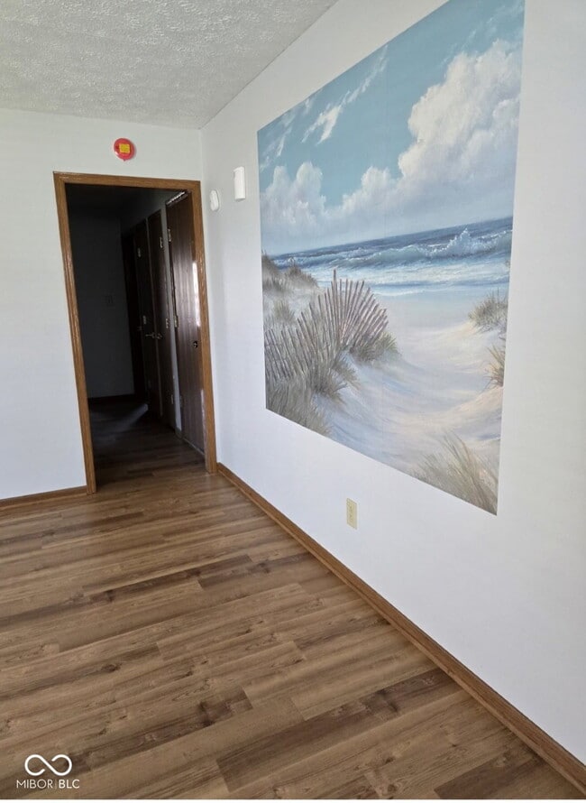 Building Photo - 1043 Mikes Way