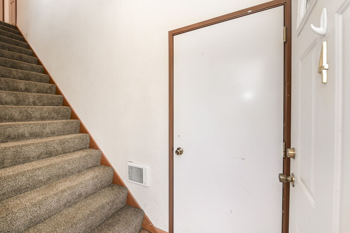 Building Photo - 505 Lawson School Rd