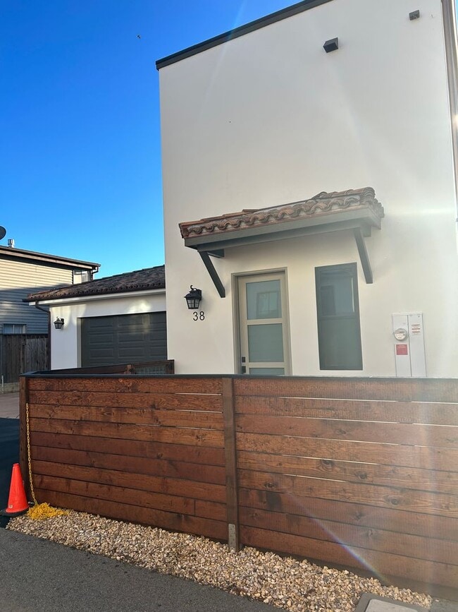 Building Photo - Beautiful New Build with Ocean & Pier Views – Long term rental in Cayucos