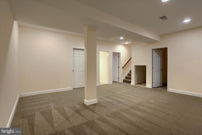 Building Photo - 978 Powder Horn Dr
