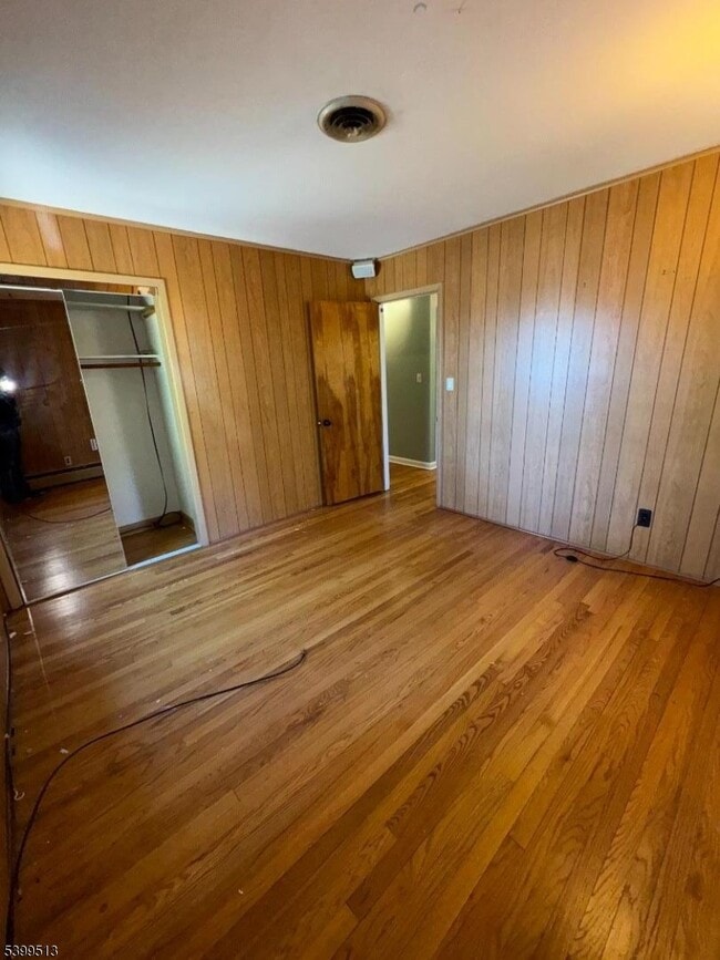 Building Photo - 273 Rea Ave Ext