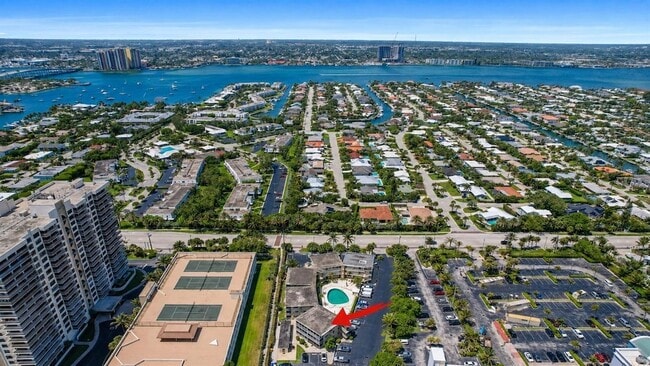 Building Photo - 3600 N Ocean Dr