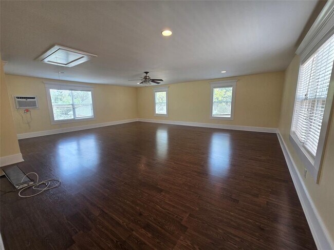Building Photo - 602 Garwood St