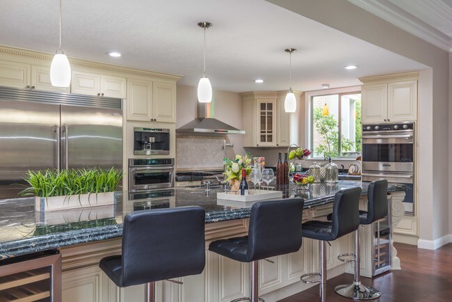 Building Photo - 2081 Danville Blvd