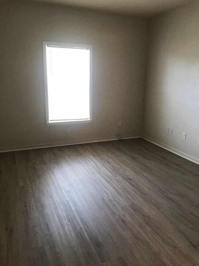 Building Photo - 3751CR#2333(100)
