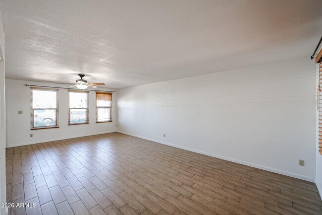 Building Photo - 8333 E Orange Blossom Ln