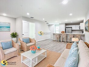 Building Photo - 3821 SW 43rd Ct