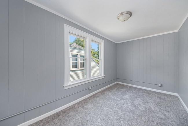 Building Photo - 817 Dorchester Ave SW