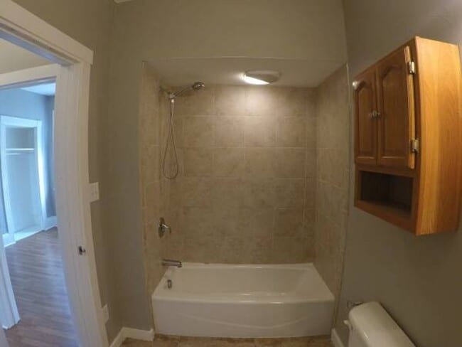 Building Photo - 2 Bedroom Single Family Mt Washington!