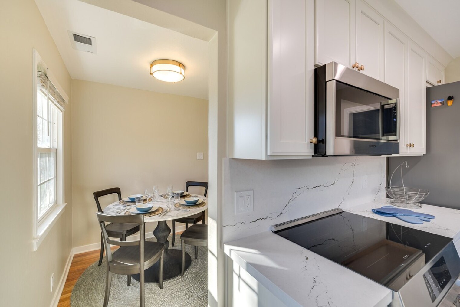 Building Photo - 1995 Creek Dr