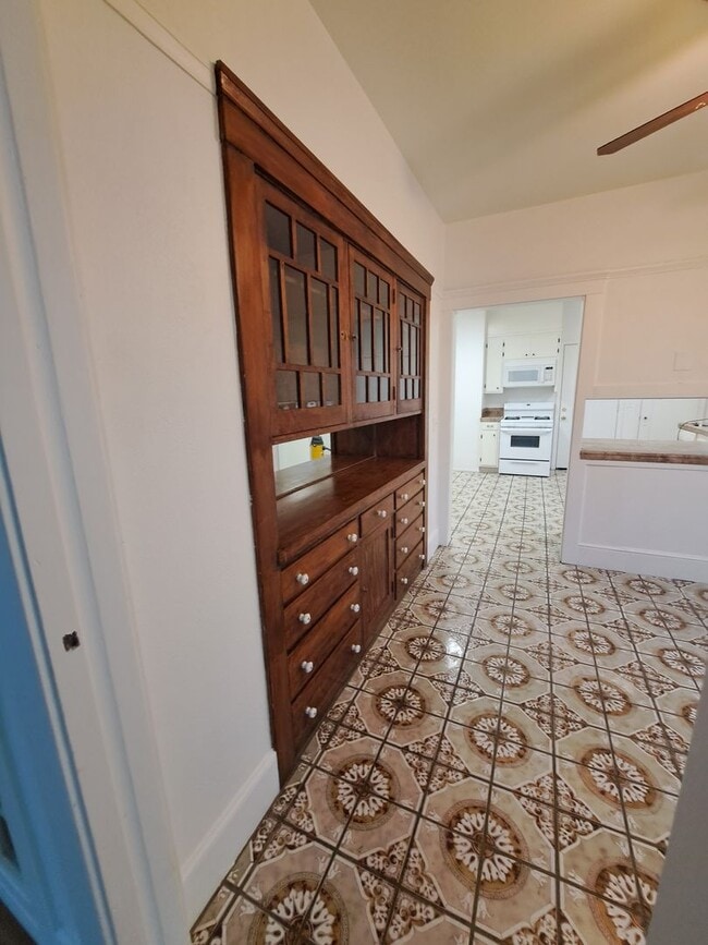 Building Photo - Spacious & Great Design Home in Dixon