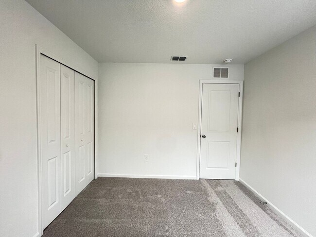 Building Photo - Perfect Home waiting for you!