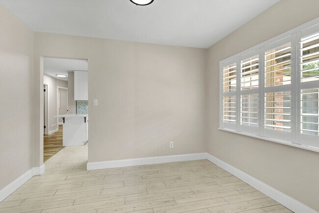 Building Photo - Renovated Winter Park Pines Home for Lease