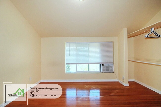 Building Photo - 2391 Placer St