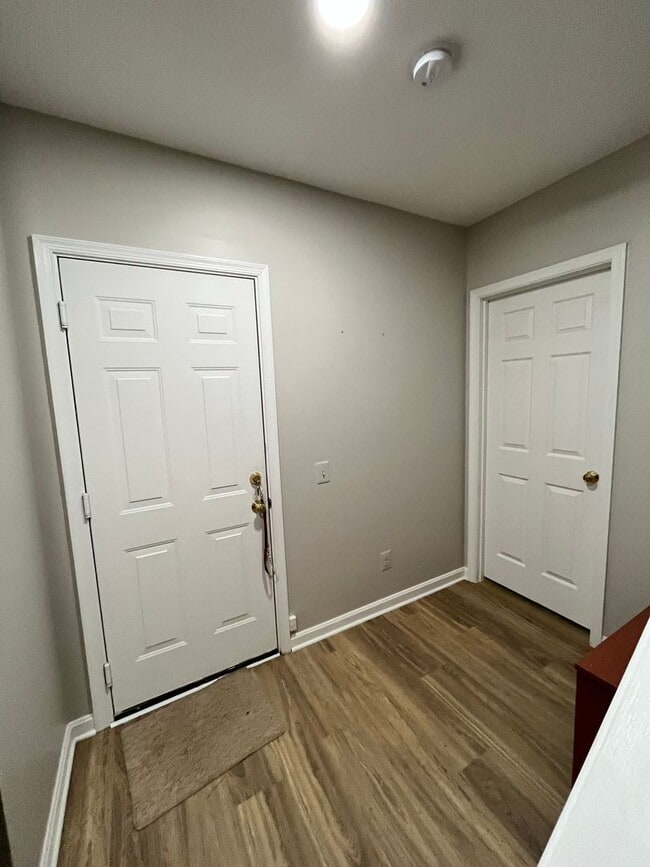 Building Photo - 5106 Observation Way