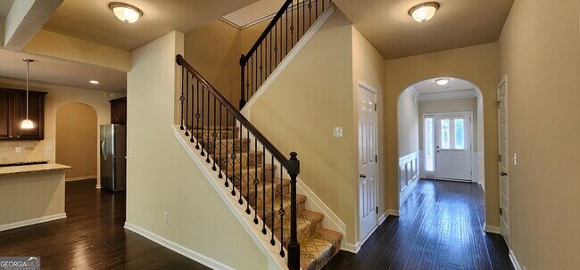 Building Photo - 525 Twelve Oaks Dr