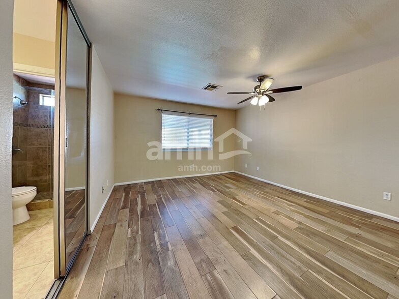 Building Photo - 8508 W Hazelwood St