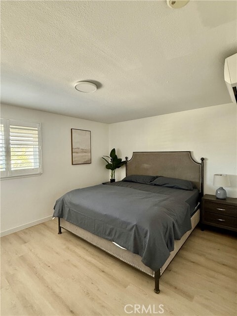 Building Photo - 25676 Williamsburg Ct