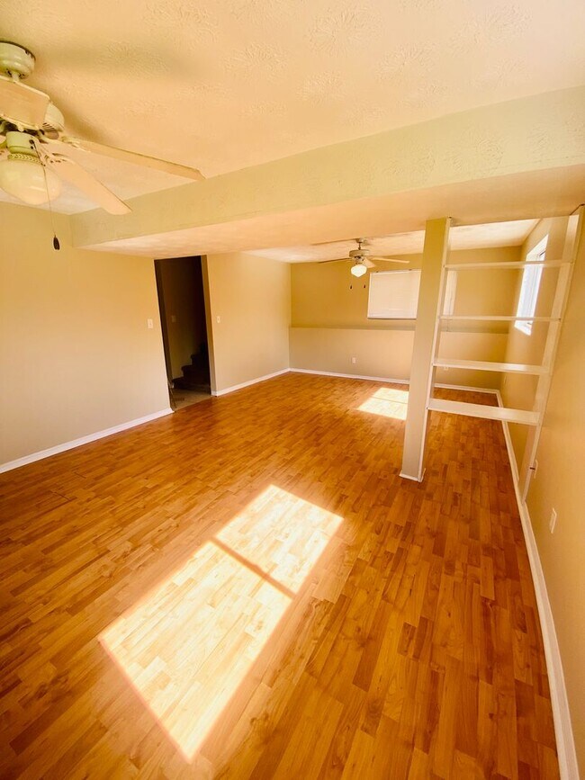 Building Photo - Private single family 3/2 in Keystone heights