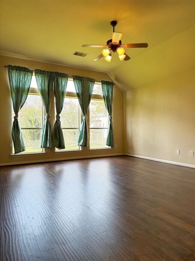 Building Photo - 27926 Barberry Banks Ln