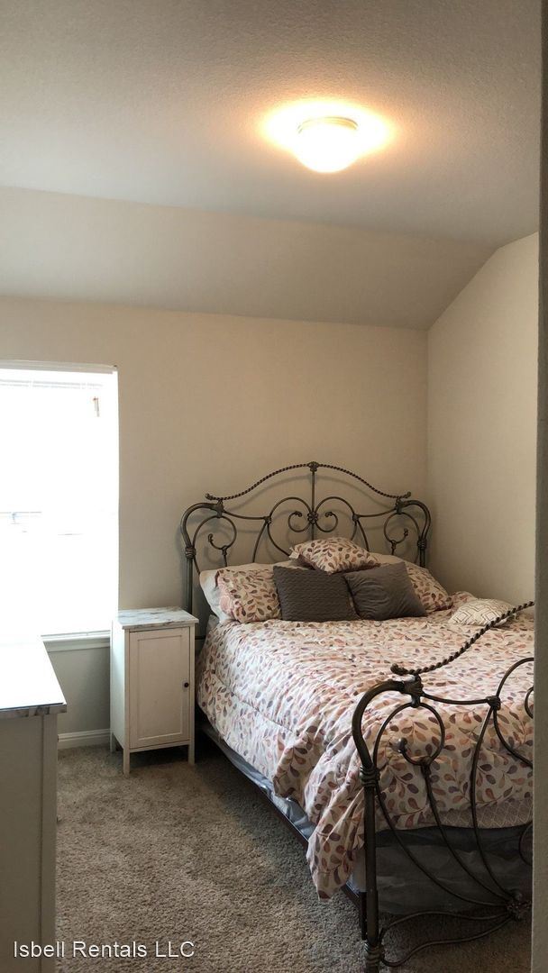 Building Photo - 3900 Flatrock Mountain Dr