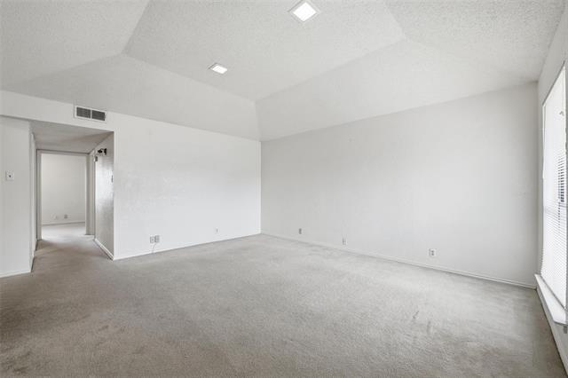 Building Photo - 2812 Ridgecrest Dr