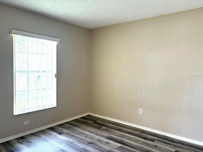 Building Photo - 1244 Barefoot Bay