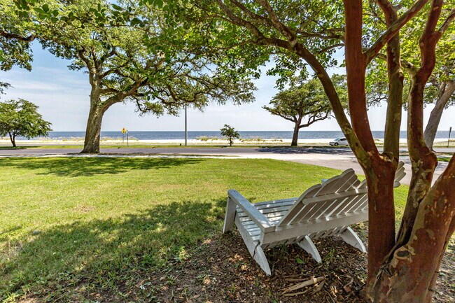 Building Photo - TDY Special! Furnished rental