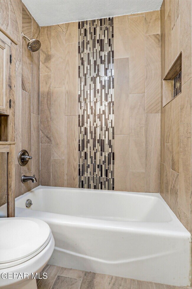 Building Photo - 11189 Ebb Tide Dr