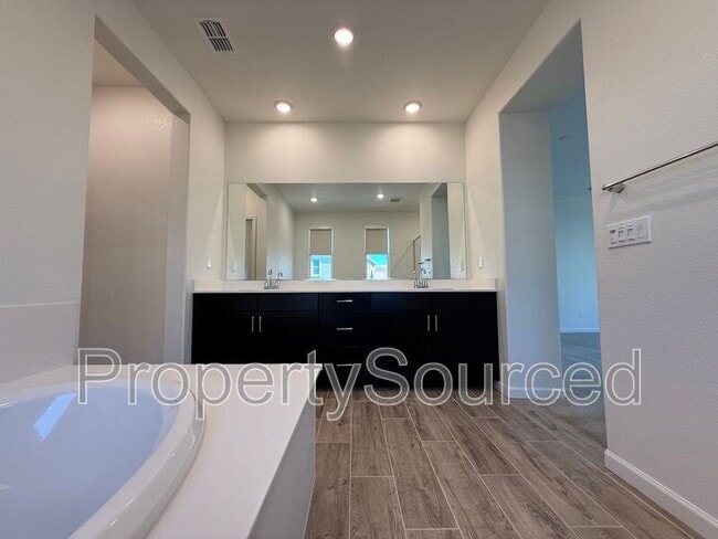 Building Photo - 2920 Reyva Dhillon Ln