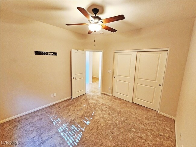 Building Photo - 5375 E La Campana Dr