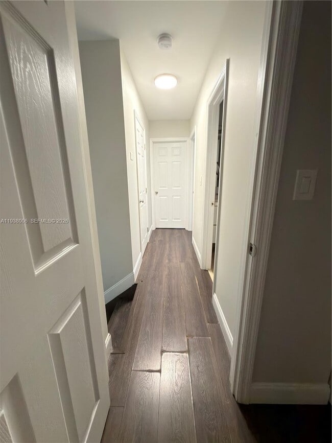 Building Photo - 15400 SW 81st Cir Ln