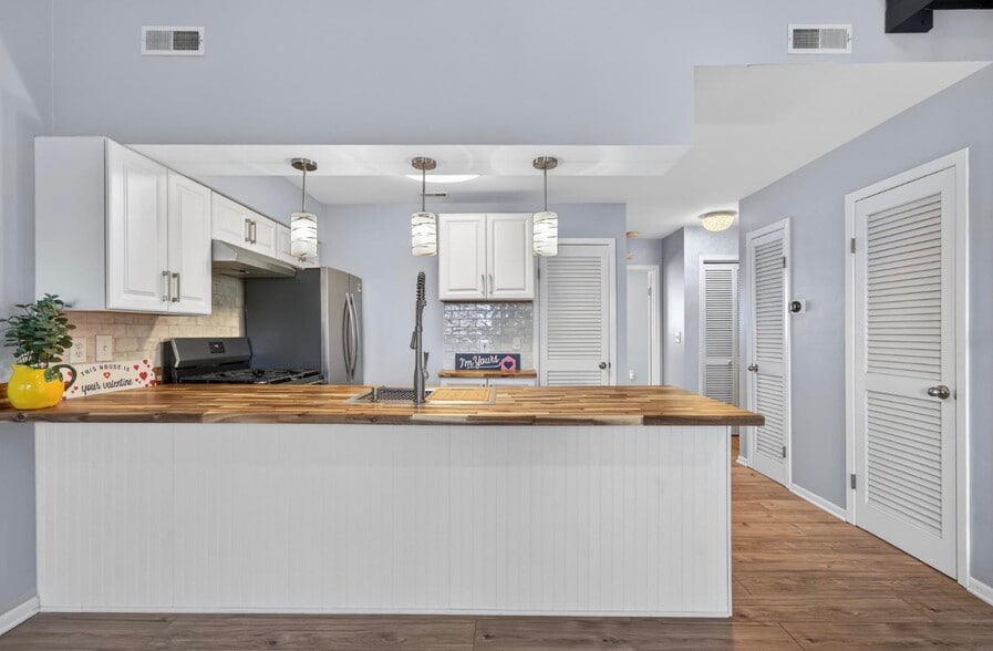 Building Photo - 7 Arapahoe Dr