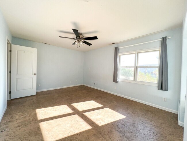 Building Photo - A Beautiful 2 Bedroom Home with Office and 2 Bonus Room