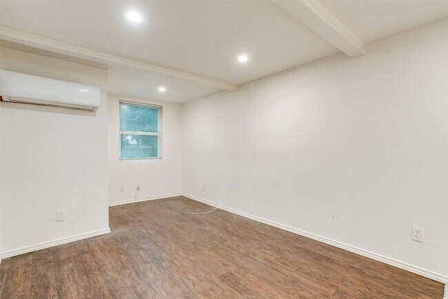 Building Photo - 1712 Fagan Dr
