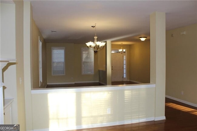 Building Photo - 2627 Hampton Park Dr