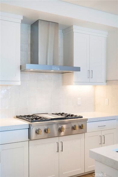 Building Photo - 3211 Rivington