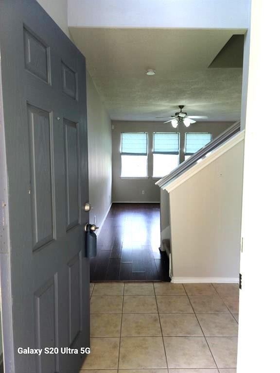 Building Photo - 17138 Oakwood Chase Dr