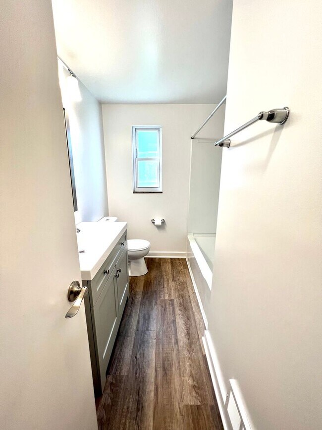 Building Photo - Fantastically updated three bedroom two bath house in the heart of Dormont
