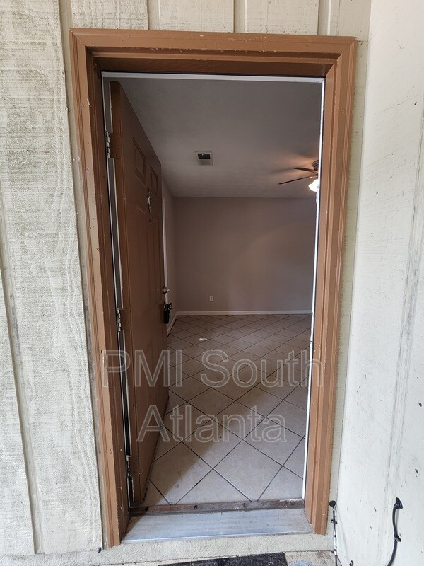 Building Photo - 107 Spring Ct