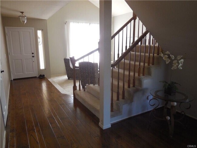 Building Photo - Pool Home 4 Bedroom