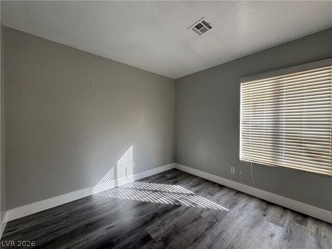 Building Photo - 10171 Arlington Abby St