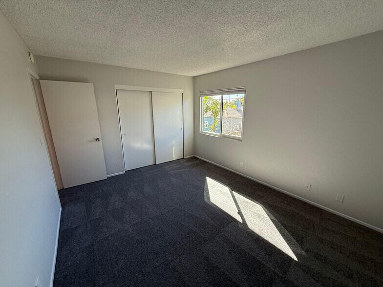 Building Photo - 4831 Dorrance Way