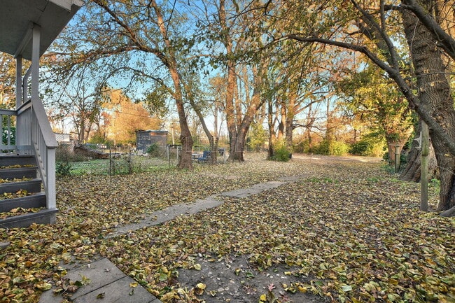 Building Photo - 119 N 34th St