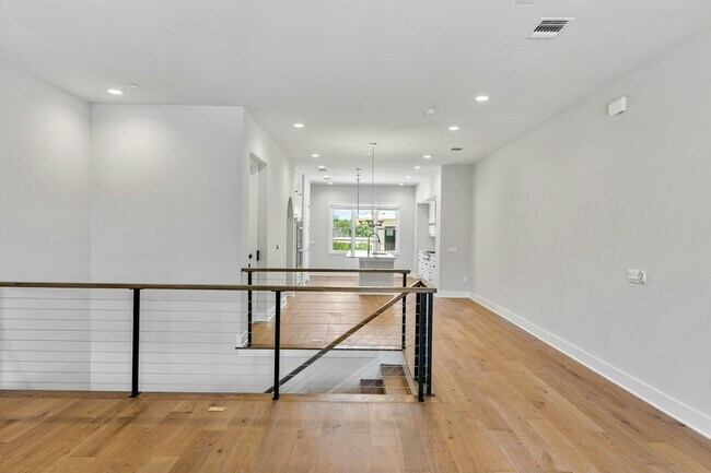 Building Photo - 4611 Unity Cir