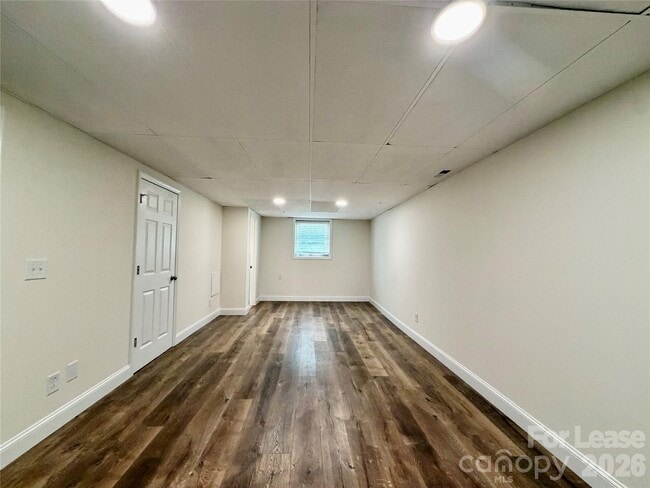 Building Photo - 109 James Dr